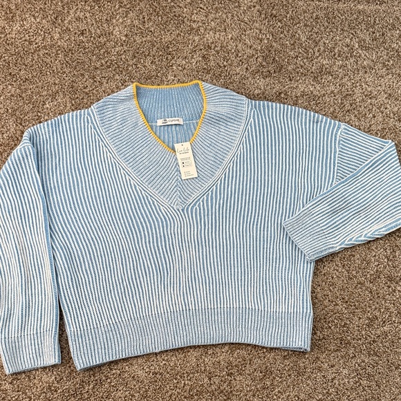 Cupshe Sweaters - Cupshe Light Blue & Yellow V-Neck Ribbed Sweater